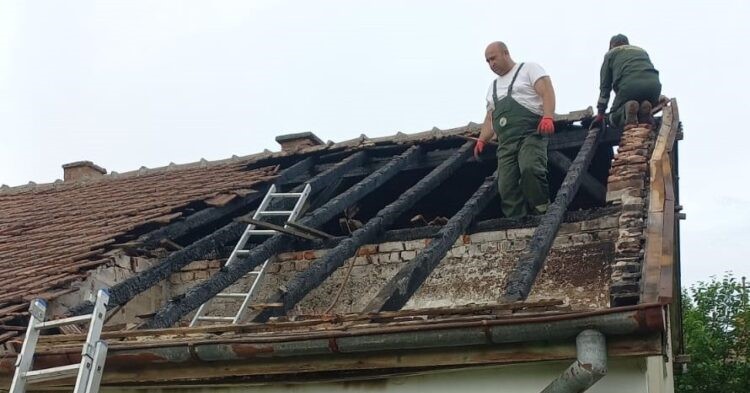Plandište: JP "Polet" pokrenuo akciju pomoći sugrađanki kojoj je izgorela kuća